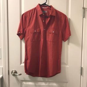 Express fitted shirtsleeve button up